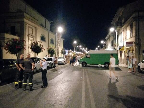 "sbarrata" piazza Menconi per motivi di sicurezza