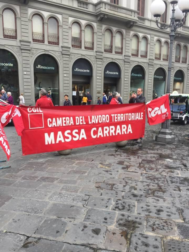 Cgil Massa-Carrara alla mobilitazione nazionale del 14 ottobre