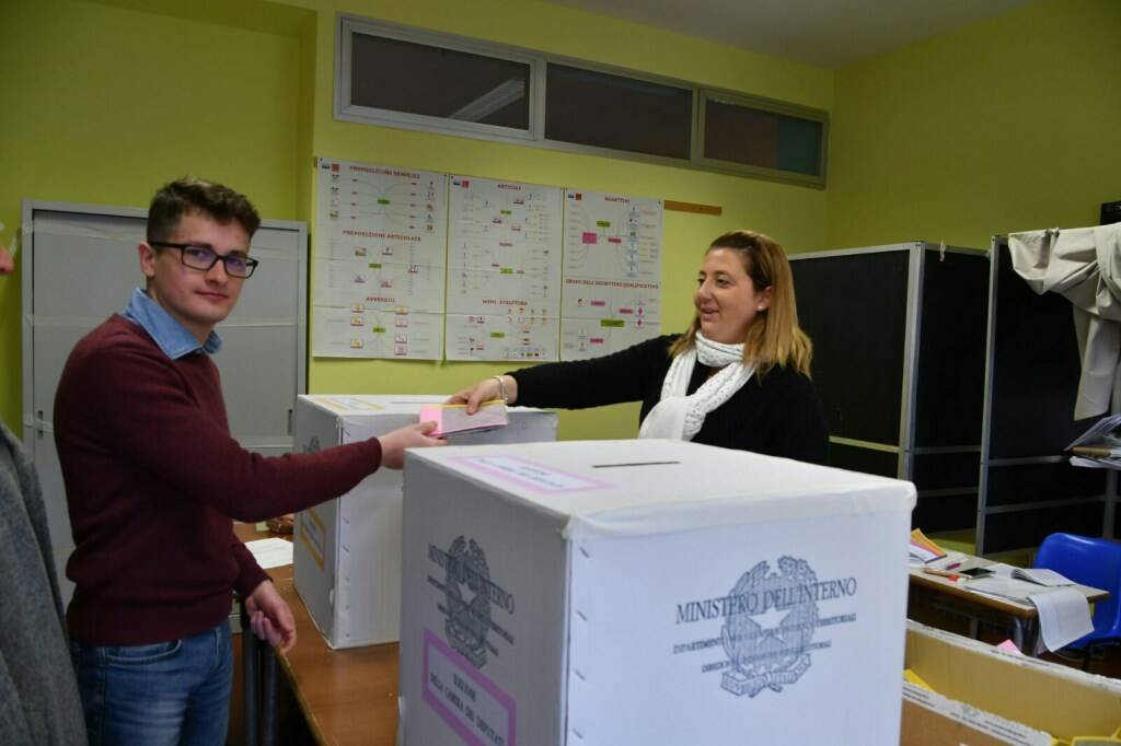 Marco Bondielli (RC) al voto