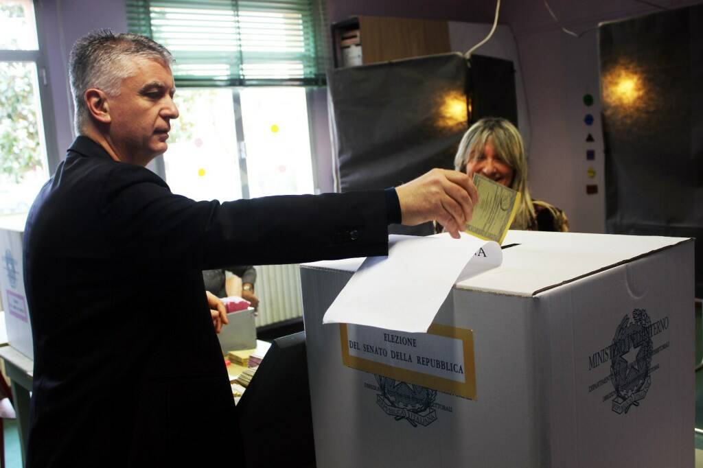 Massimo Mallegni (FI) al voto