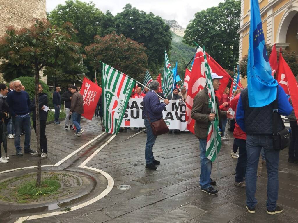 "Basta morti sul lavoro"