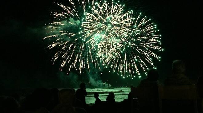 Lo spettacolo pirotecnico di Marina di Carrara (14/08/2018)