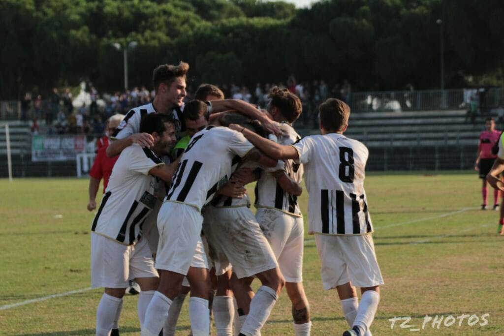 Massese-Prato (4-1), il fotoracconto