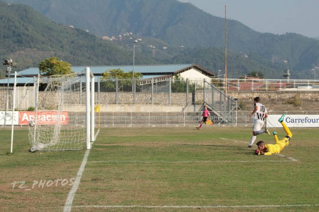 Massese-Prato (4-1), secondo gol di Lamioni