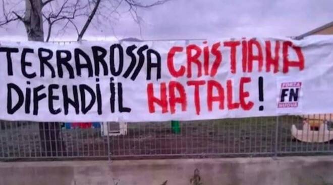 Lo striscione di Forza Nuova