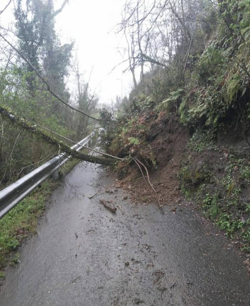 Frane e allagamenti, il maltempo flagella la Lunigiana