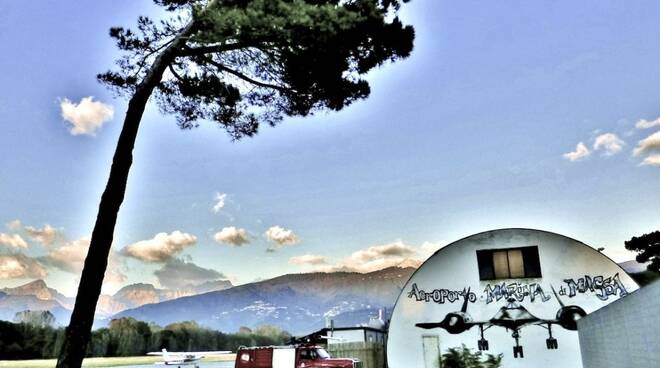 Aeroporto di Marina di Massa