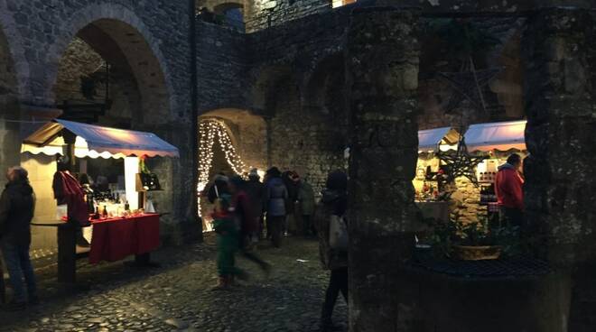 Mercatino di Natale al Castello di Lusuolo (Mulazzo)