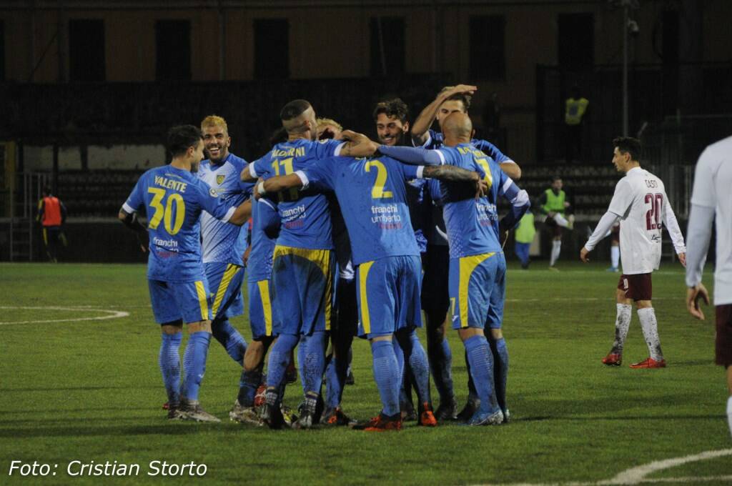 Carrarese-Arezzo (2-2)