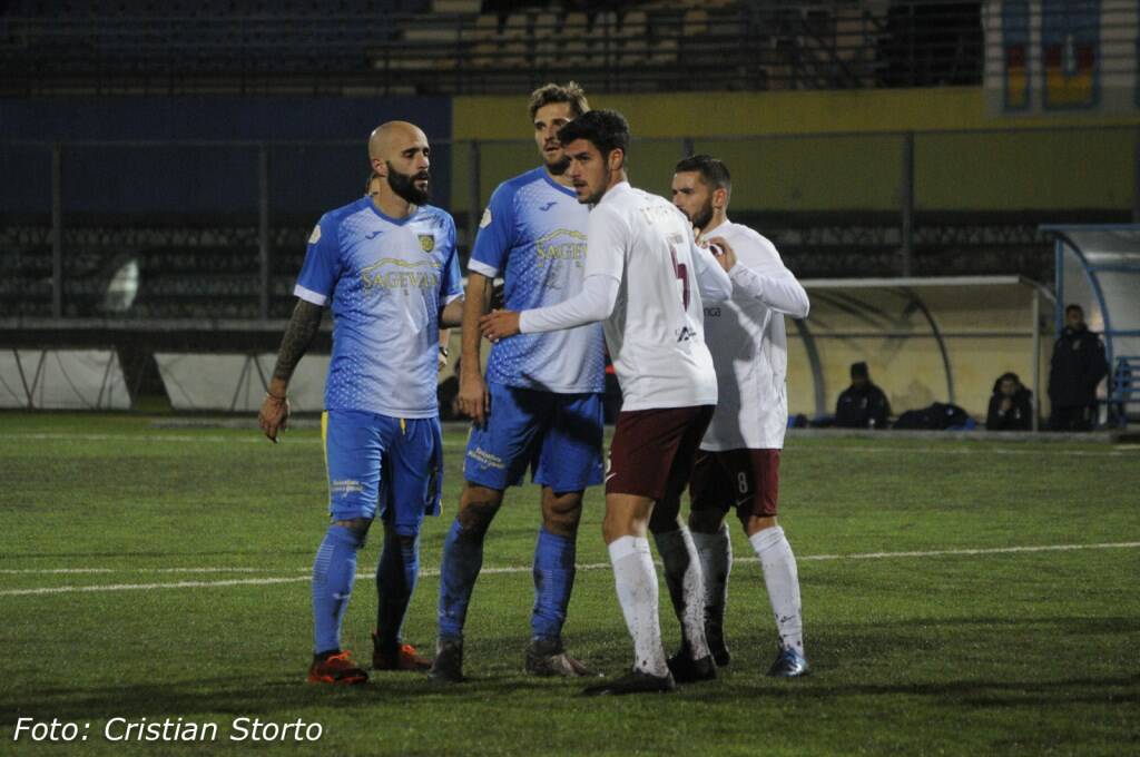 Carrarese-Arezzo (2-2)