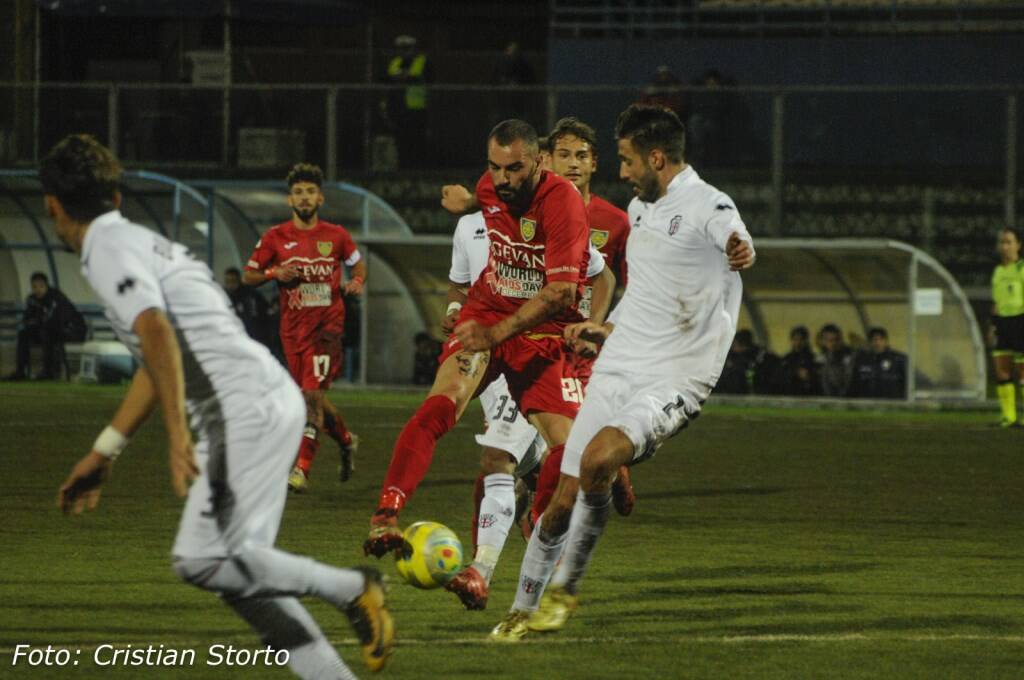 Carrarese-Pro Vercelli (3-2)