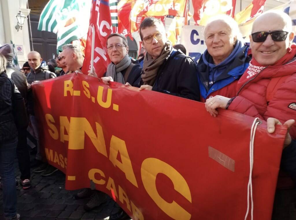 Sindacalisti e Rsu Sanac alla manifestazione di Roma
