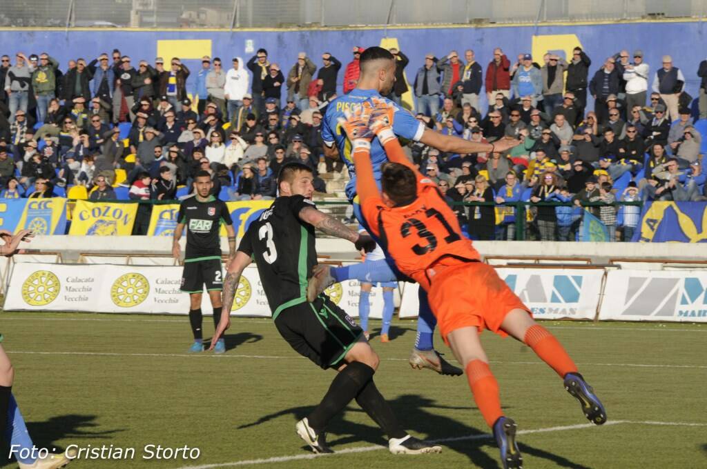 Carrarese-Gozzano (3-0): il fotoracconto