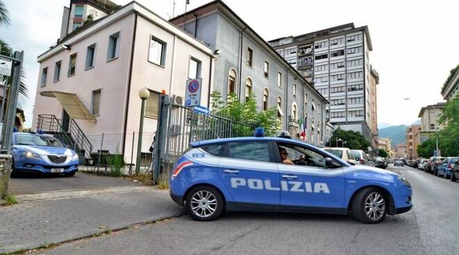 Le Volanti della Questura di Massa-Carrara della Polizia di Stato