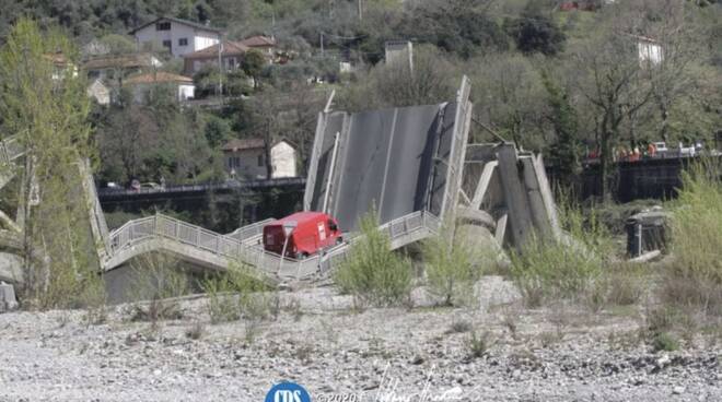 Crollato il ponte sul Magra, disastro ad Albiano