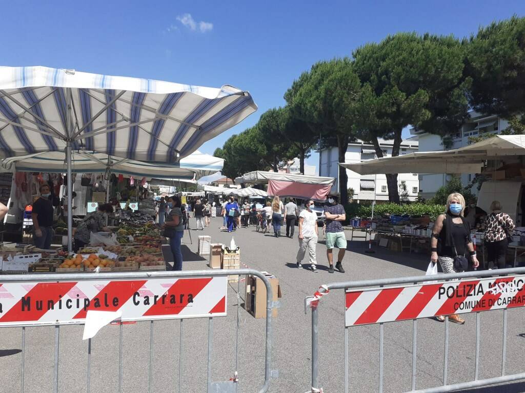 Il mercato di Avenza trasferito in zona Prada