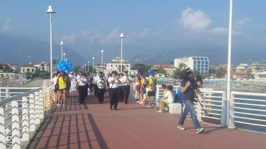 La banda ''G. Verdi'' sul pontile di Marina di Massa