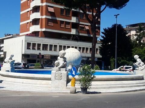 Inaugurazione della restaurata fontana di piazza Liberazione