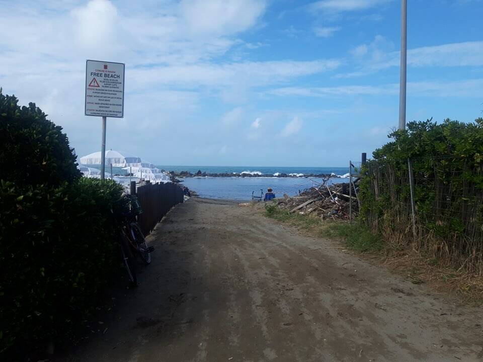 Spiaggia libera Ugo Pisa