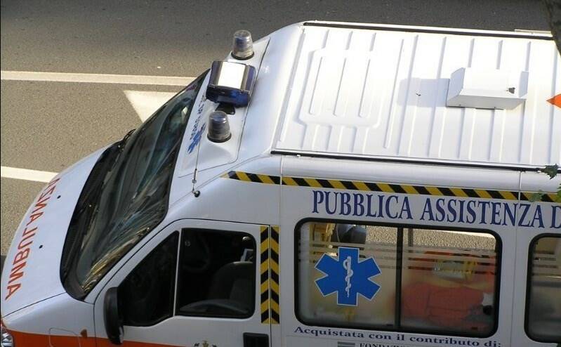 Un'ambulanza