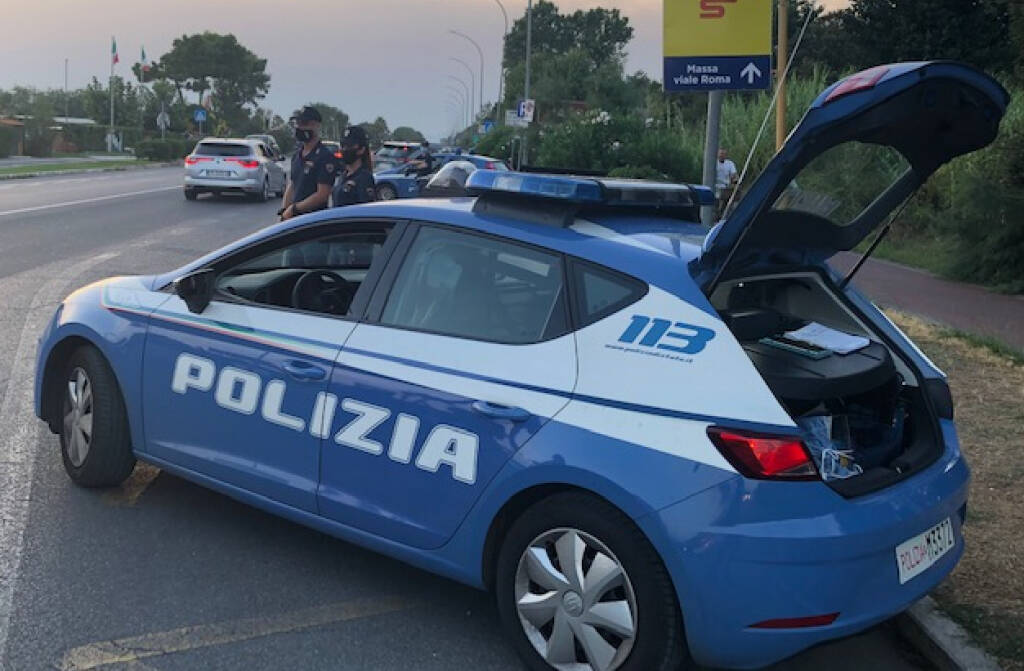 Volante della polizia di Stato