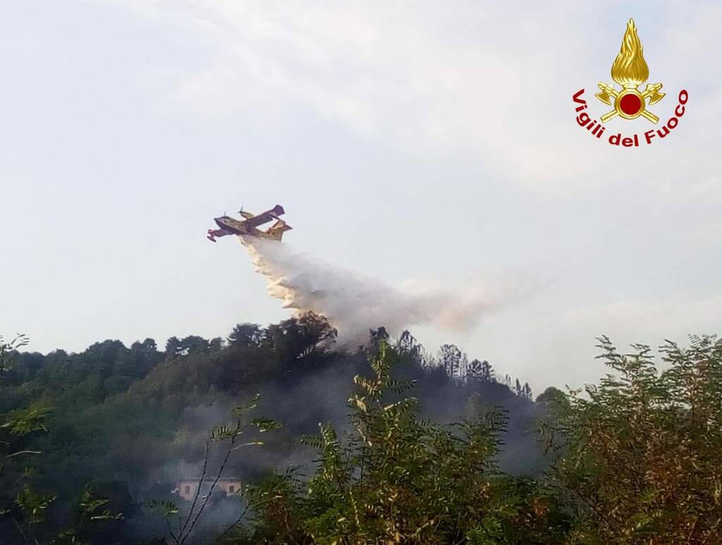 incendio canadair