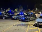 polizia carabinieri notte forze dell'ordine stazione massa 01-2024