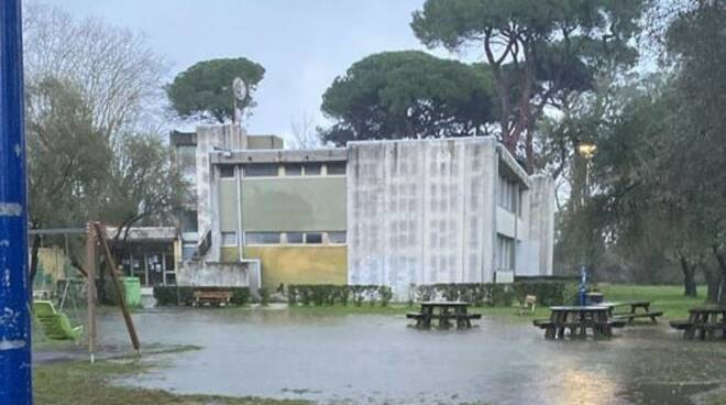 allagamento vialla ceci montessori marina di carrara